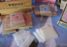 "Ik heb ook onze nieuwe eco wasstrips meegenomen." 